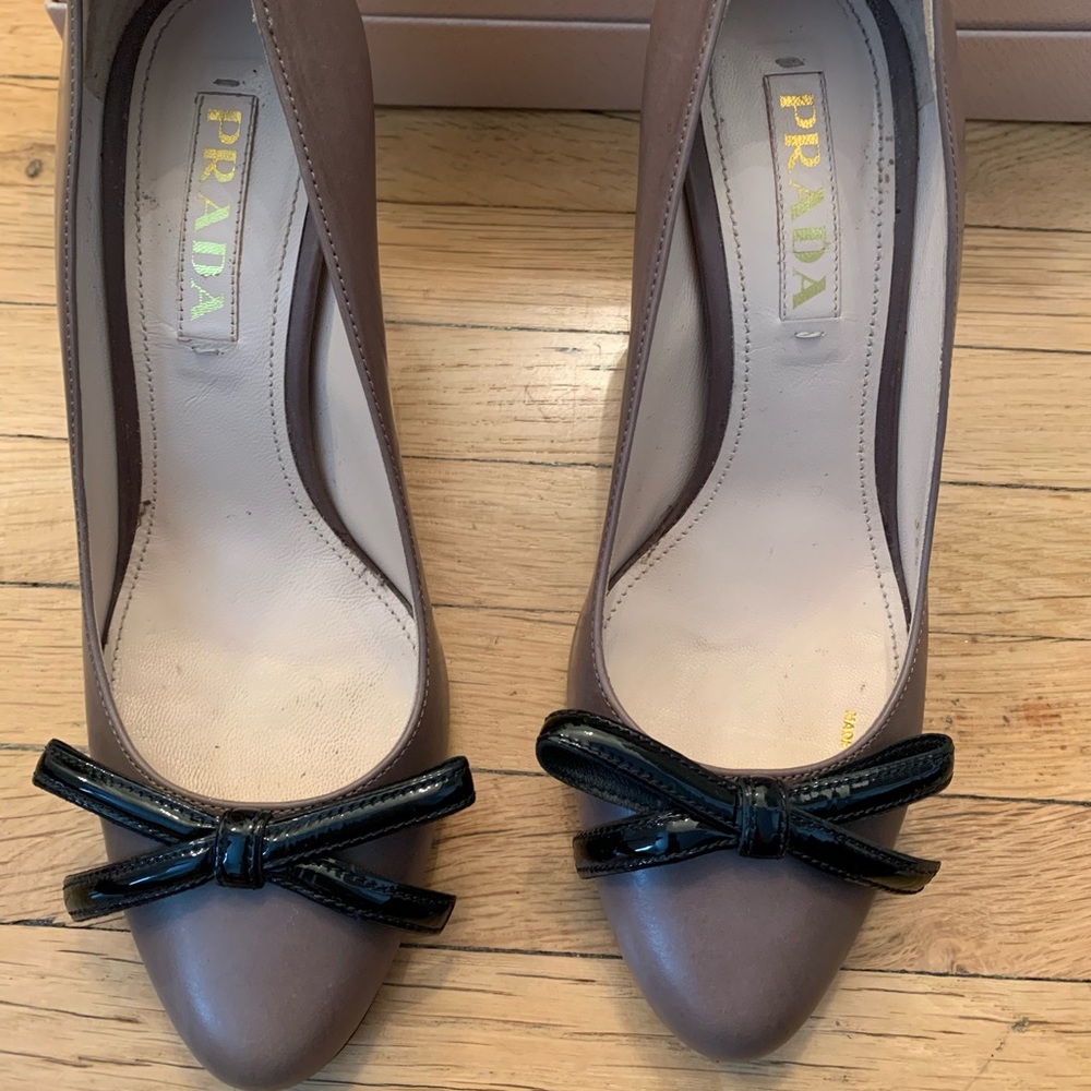 Authentic Prada leather with bow heels size 6.5